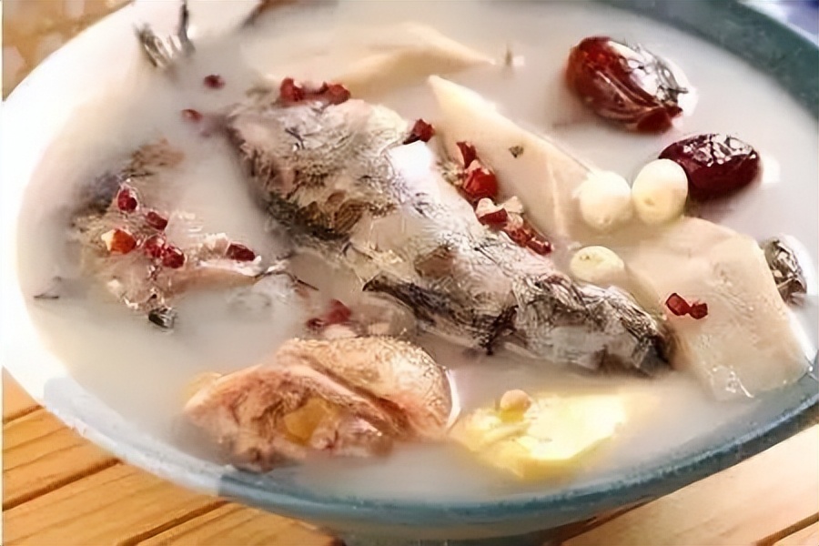 ，潮下雨，茵“救”