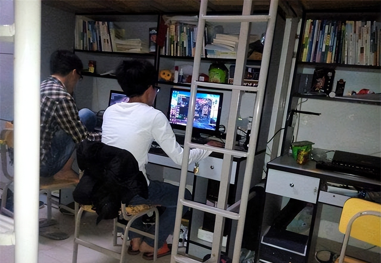 张旭豪：33岁将公司卖给马云套现665亿，如今再创传奇