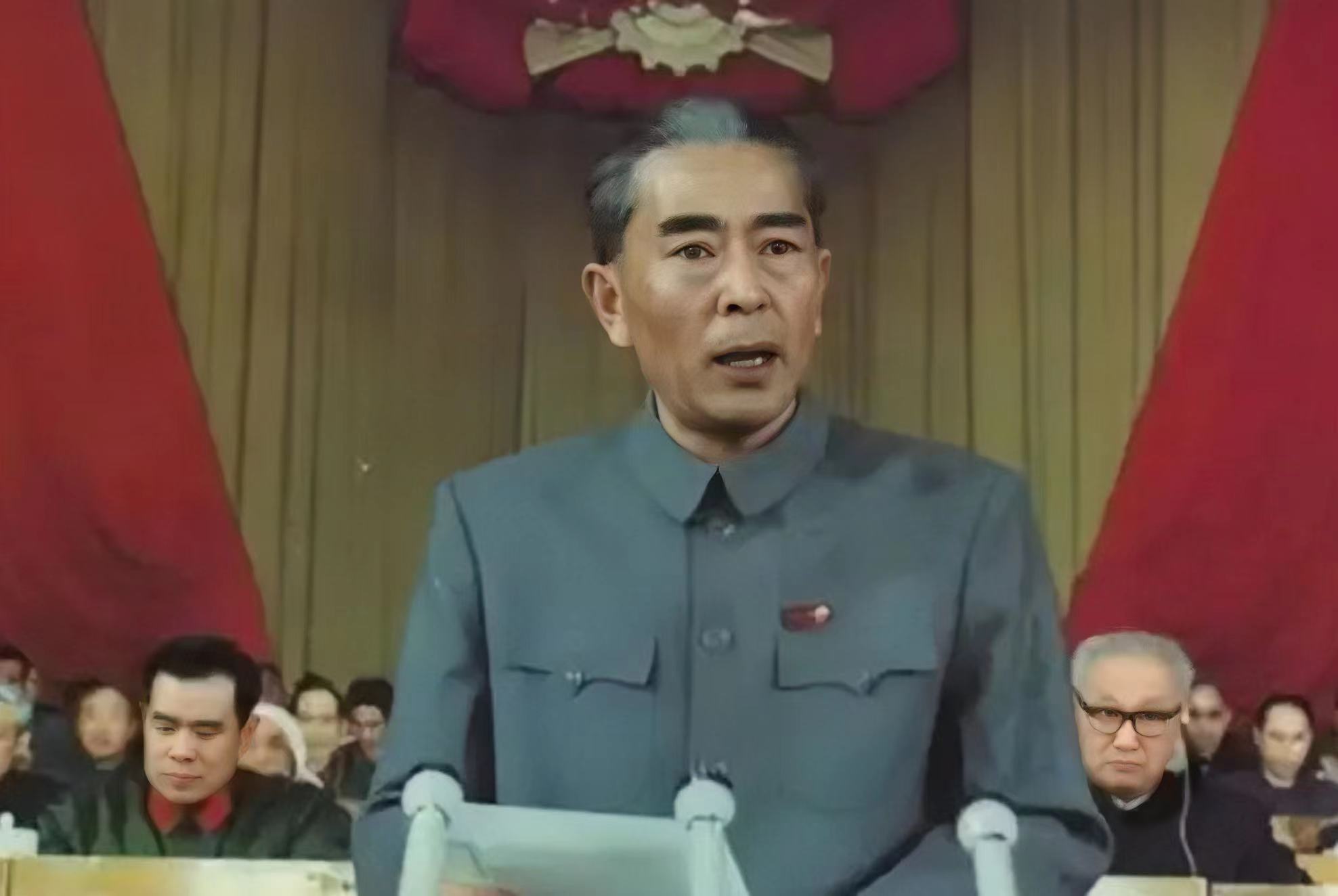 1982年《风雨下钟山》筹拍，贺龙夫人：王铁成来演，胖胖的正合适