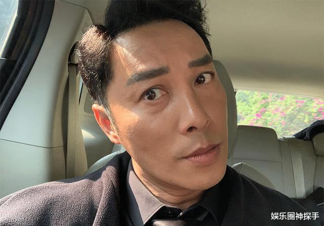 谭耀文一儿一女初长成，10岁女儿很靓丽，15岁儿子是帅气学霸