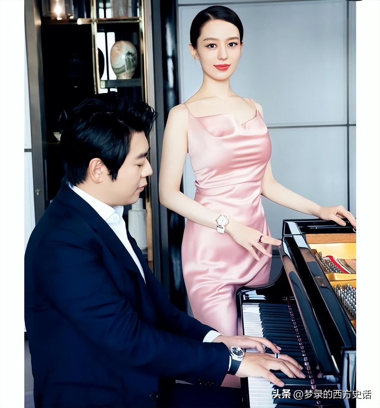 上半身貌美如花，下半身歪七八扭，这9位女星镜头前后反差好大