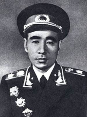蒋介石如何评价我军十大元帅？朱老总是唯一帅才，贺老总让他恐惧
