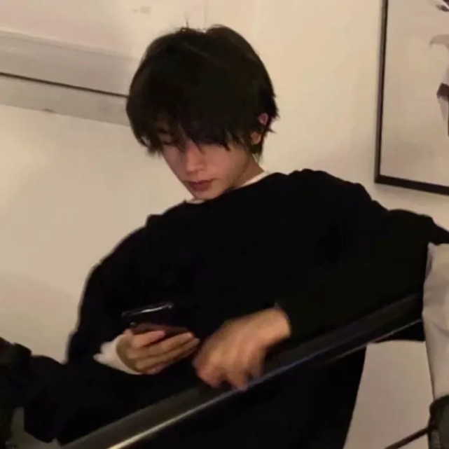 江忍《偏偏宠爱》"真遗憾,还没来得及教会你爱我.