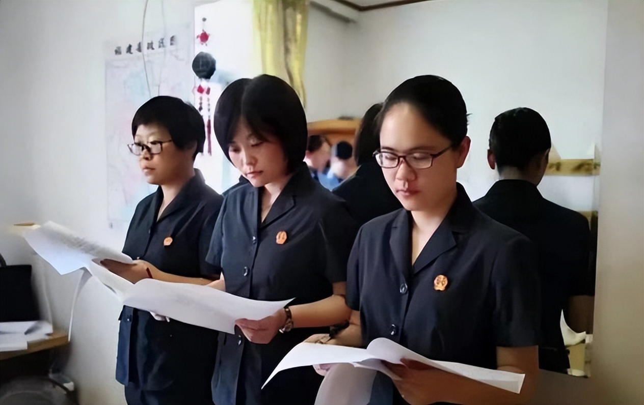 政法类高校排名更新，五院四系依旧强势，西南政法位列第三名