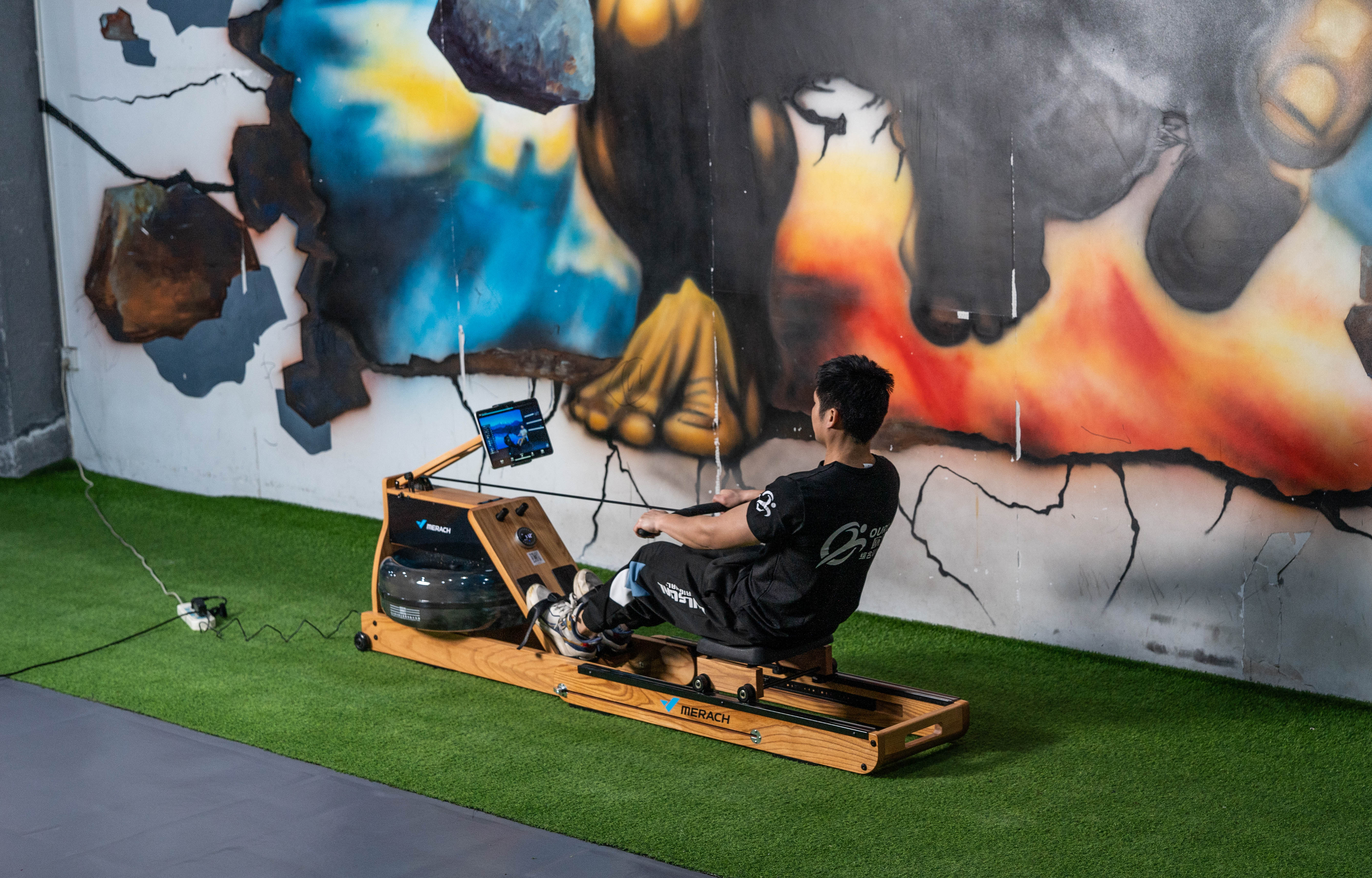 不想跑步？专业健身教练告诉你燃脂TOP1划船机怎么用