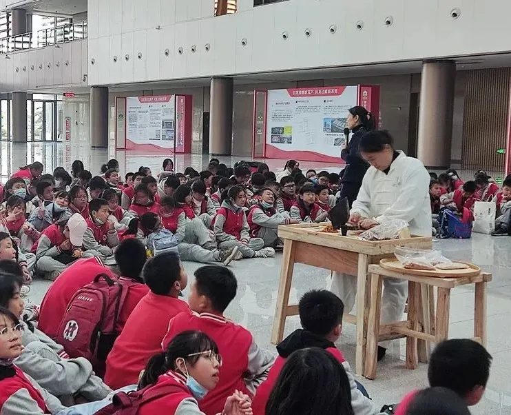 感受中医药文化魅力｜南昌现代外国语学校2021秋季研学