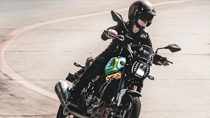 现在考摩托车驾照的都是些什么人？需要注意哪些细节？