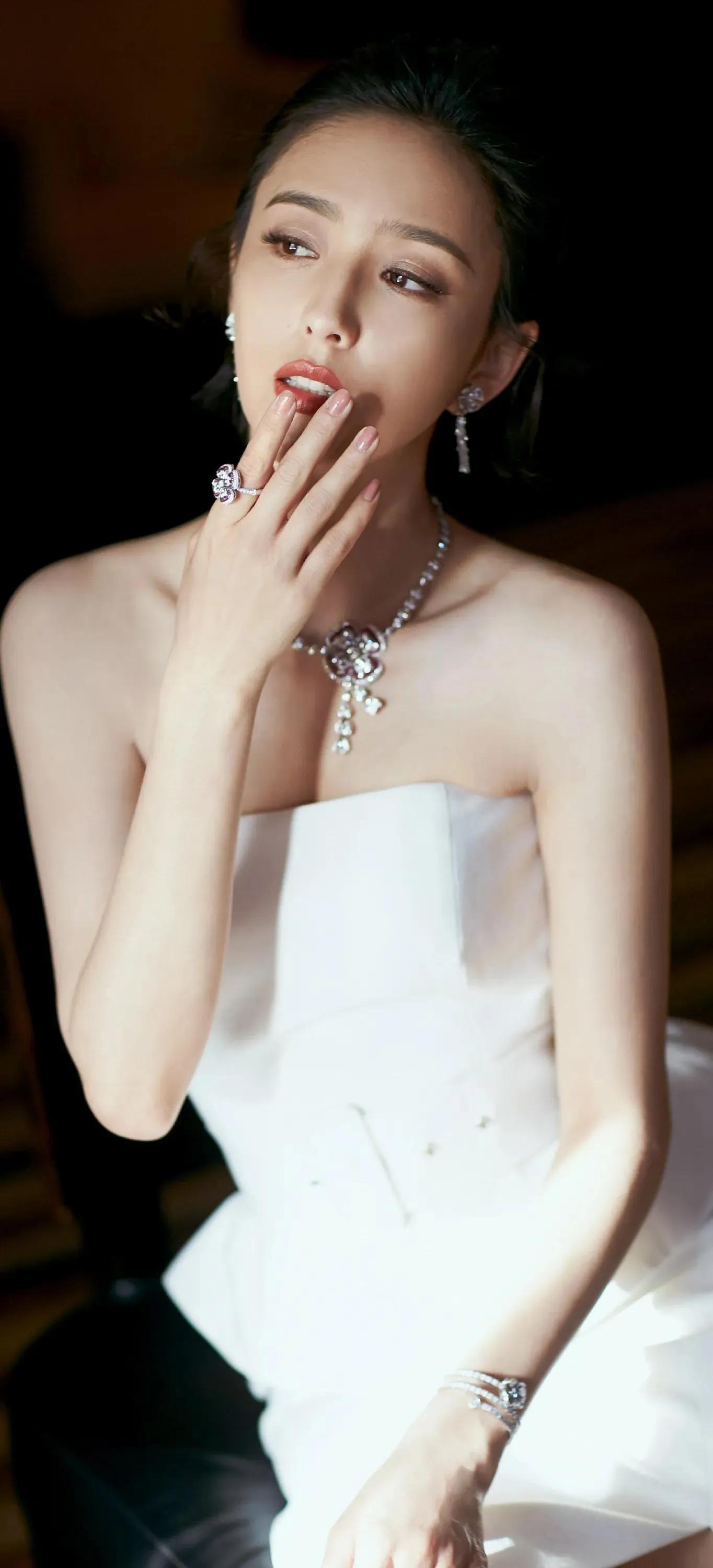 美若天仙佟丽娅（二）