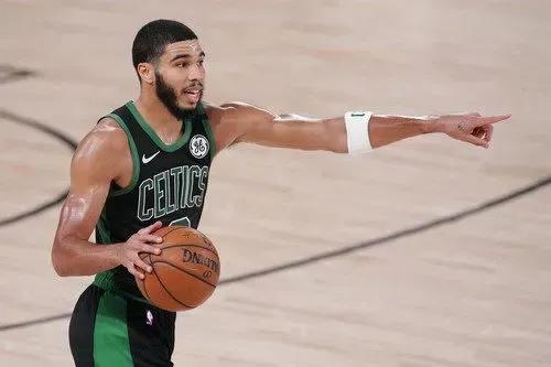 nba为什么加油都叫必胜(G4勇士必胜？联盟不会让绿军3-1的局面出现，有库里才有收视率)