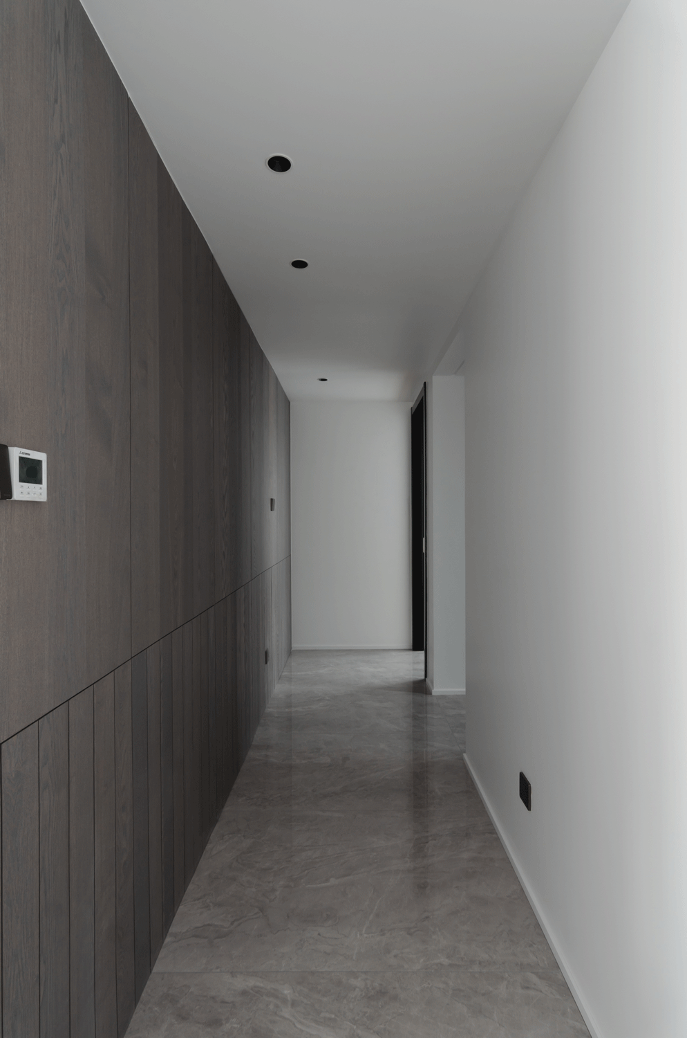 这对夫妻很理性，把家装成了简约风，没想到越是简单的装修越舒服