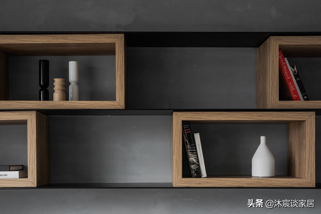 不管他人怎么说，她坚持把家装成自带高冷范的工业风，住着很舒适