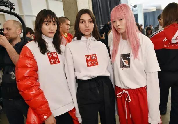 比肩Supreme？“运动品牌里的爱马仕”中国李宁，到底值不值得买