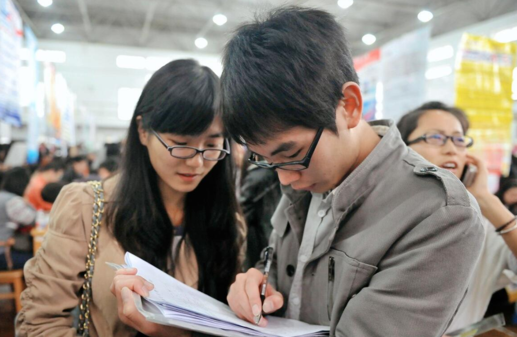 大学重修是什么意思（大学生迎来一个坏消息）