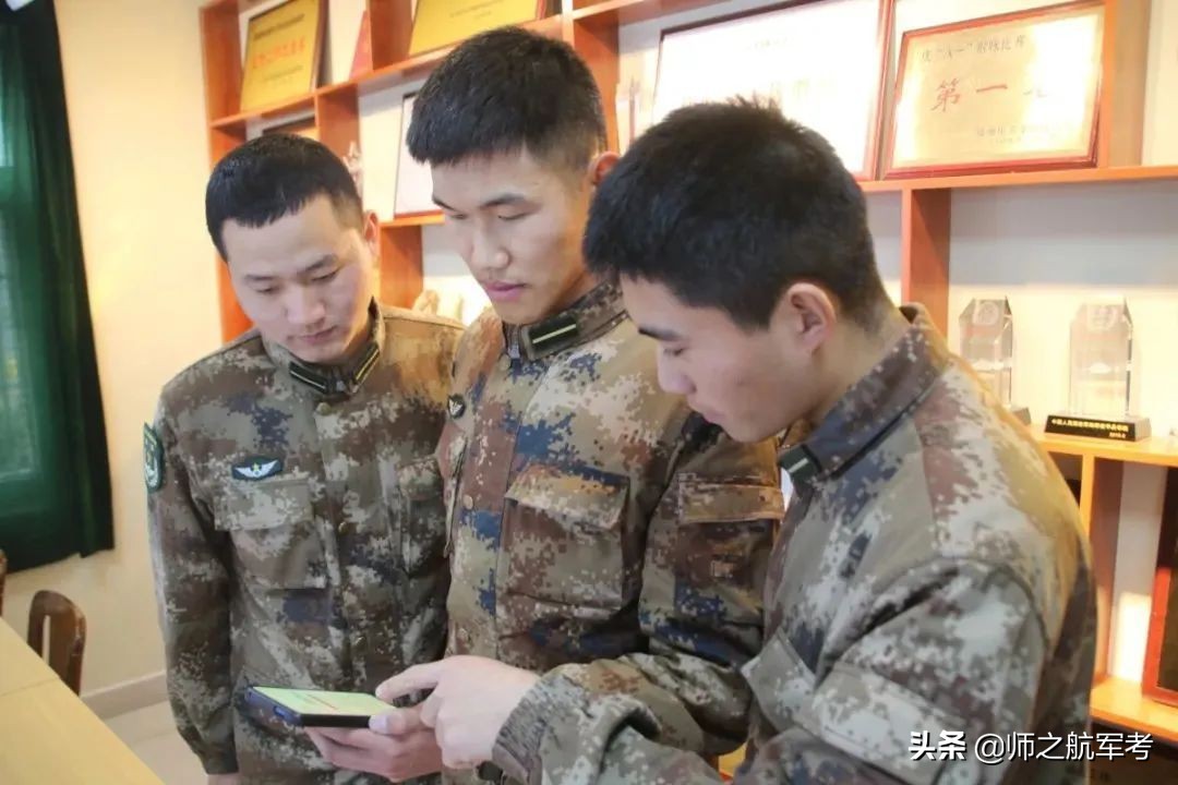 在部队考军校，本科毕业有什么优势？一文全了解