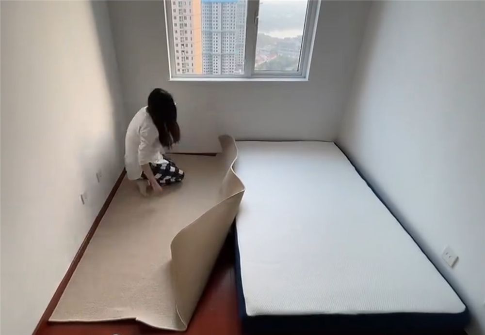 姑娘改造2米宽卧室：将巴掌大的空间重新设计，变成少女风小窝