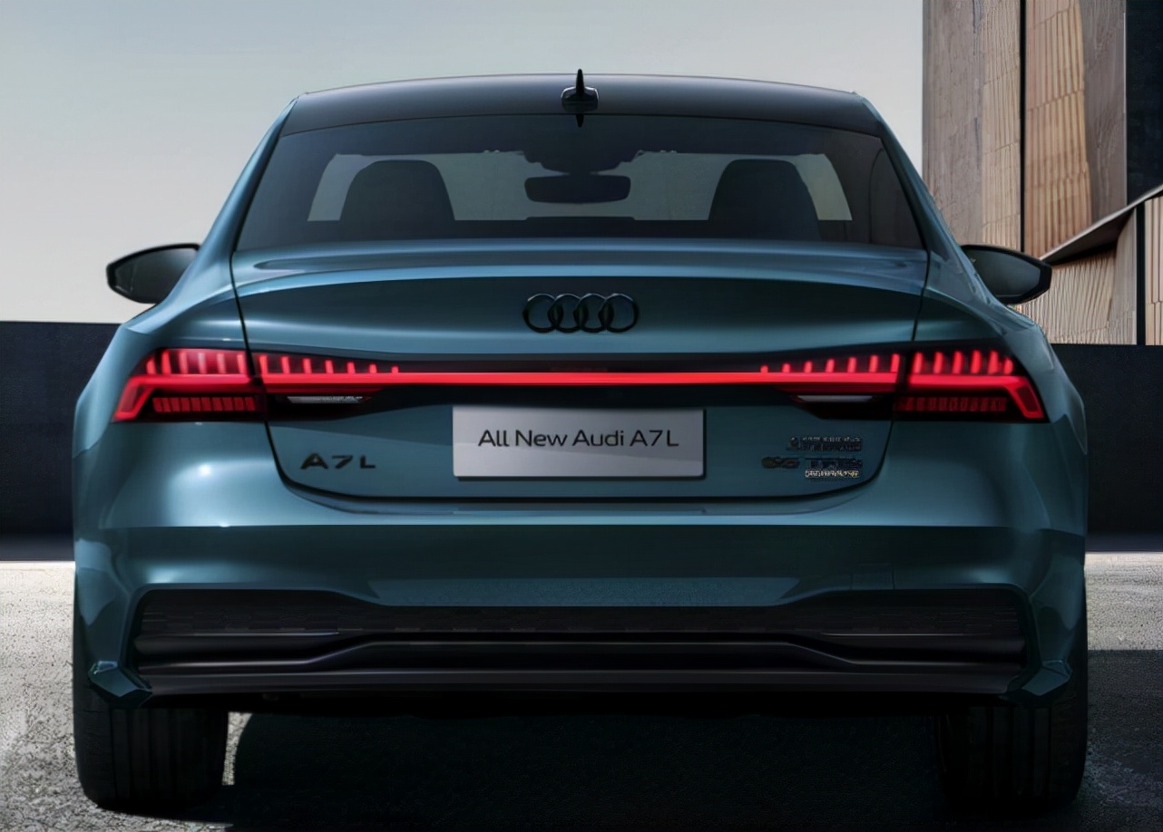 比宝马5系还便宜1万，奥迪A7L摆明要跟A6L过不去