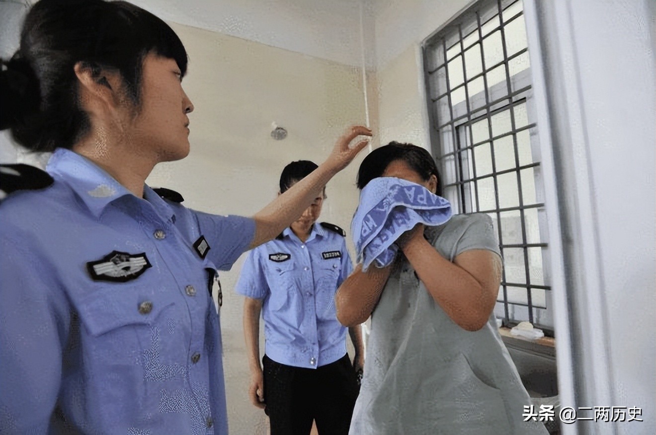 女死刑犯的最后一天：她叫艾弘，枪决前的24小时，是这样度过的