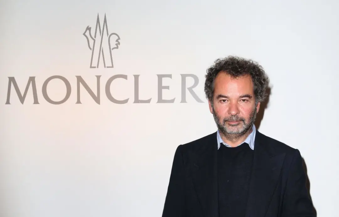 上万元的Moncler羽绒服让明星抢着穿，买过的来说说好在哪