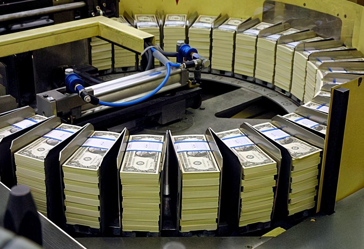 1吨美元1吨黄金1吨人民币选哪个-1吨人民币,1吨黄金,1吨美元,若要3选1