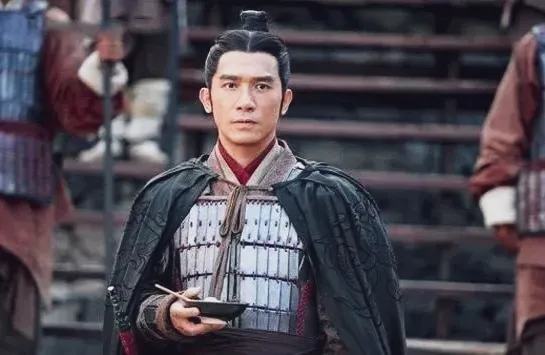 三国志记载周瑜高大威武英俊,家世也是一流