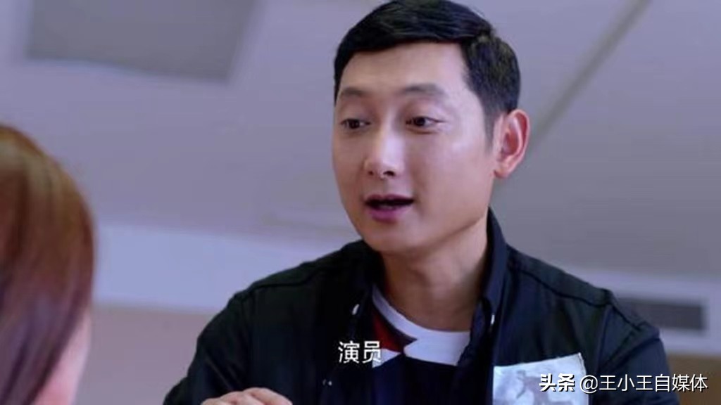 《血色浪漫》18年演员差距大，女主成了一线演员，女二却一直不火