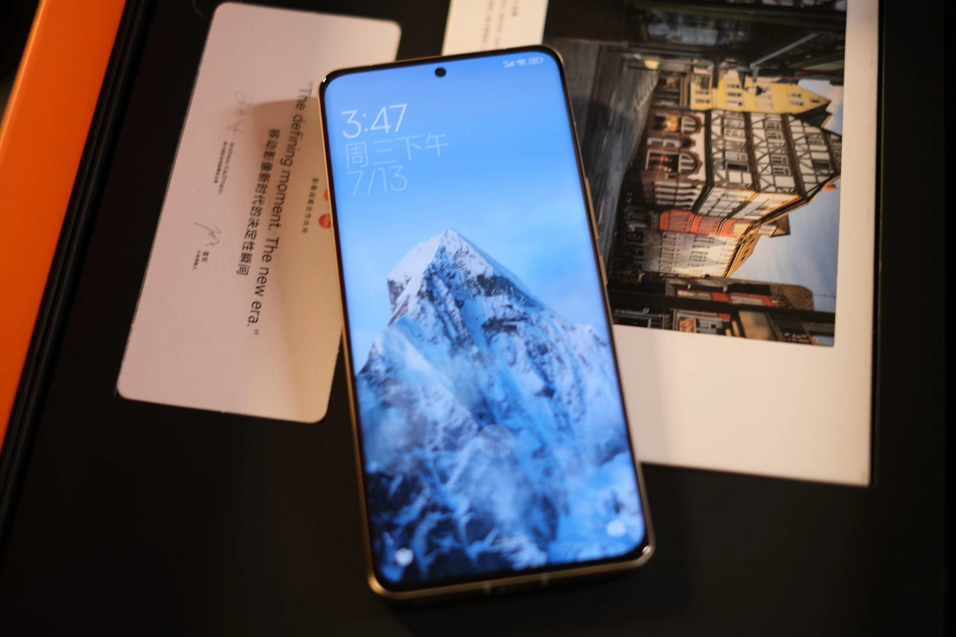 荣耀赵明谈“影像联名”：都是噱头，旗舰机有没有实力心里有数