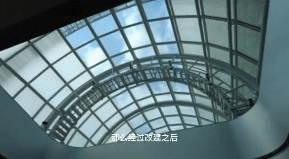 上海南京西路上这座老牌商场，归来！到露天阳台上喝咖啡、看风景去