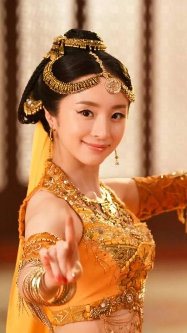 十二星座异域美人，巨蟹座是九公主，快来看看你的星座吧