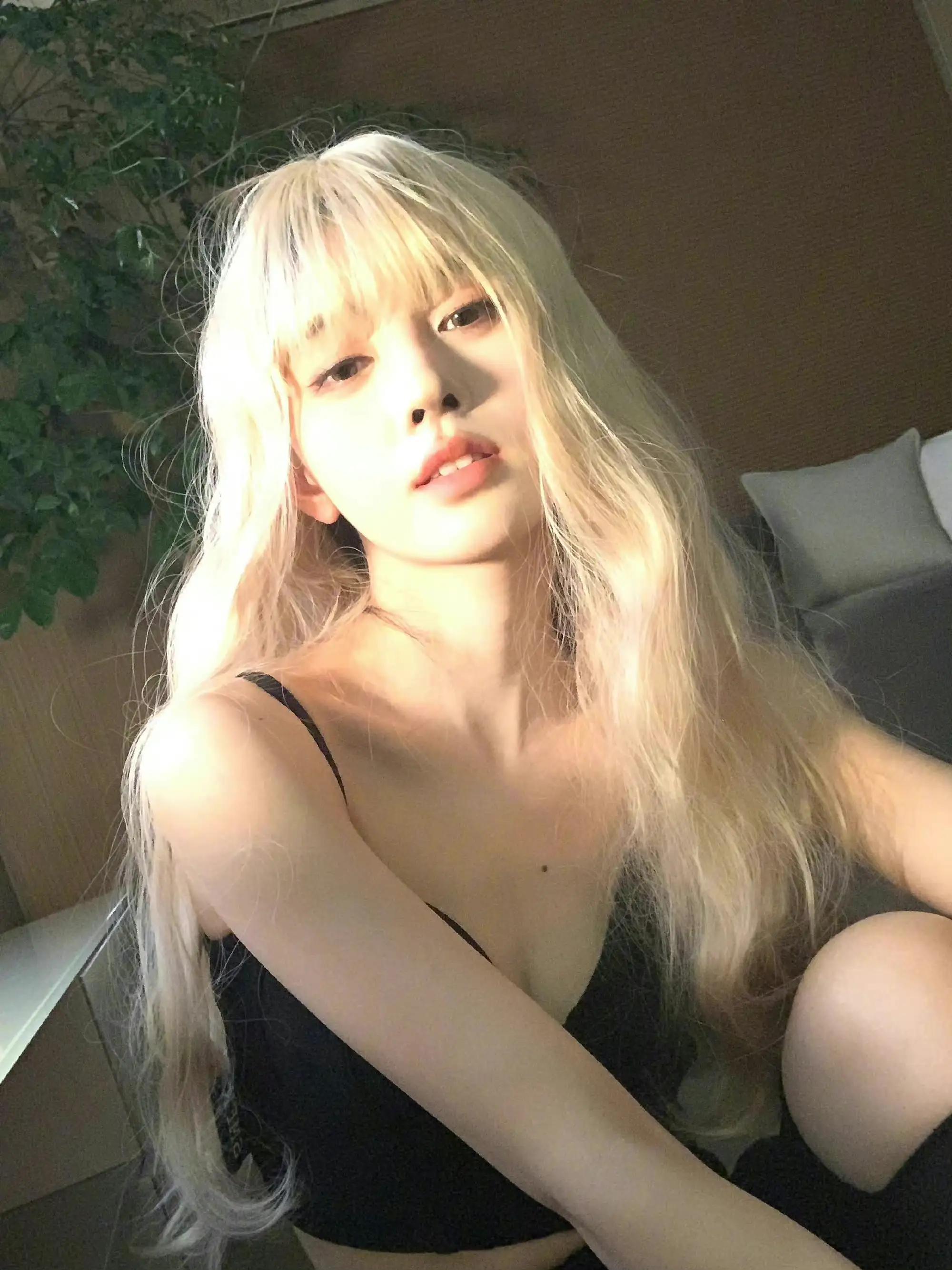 鞠婧祎小姐姐的拍照氛围感好绝啊