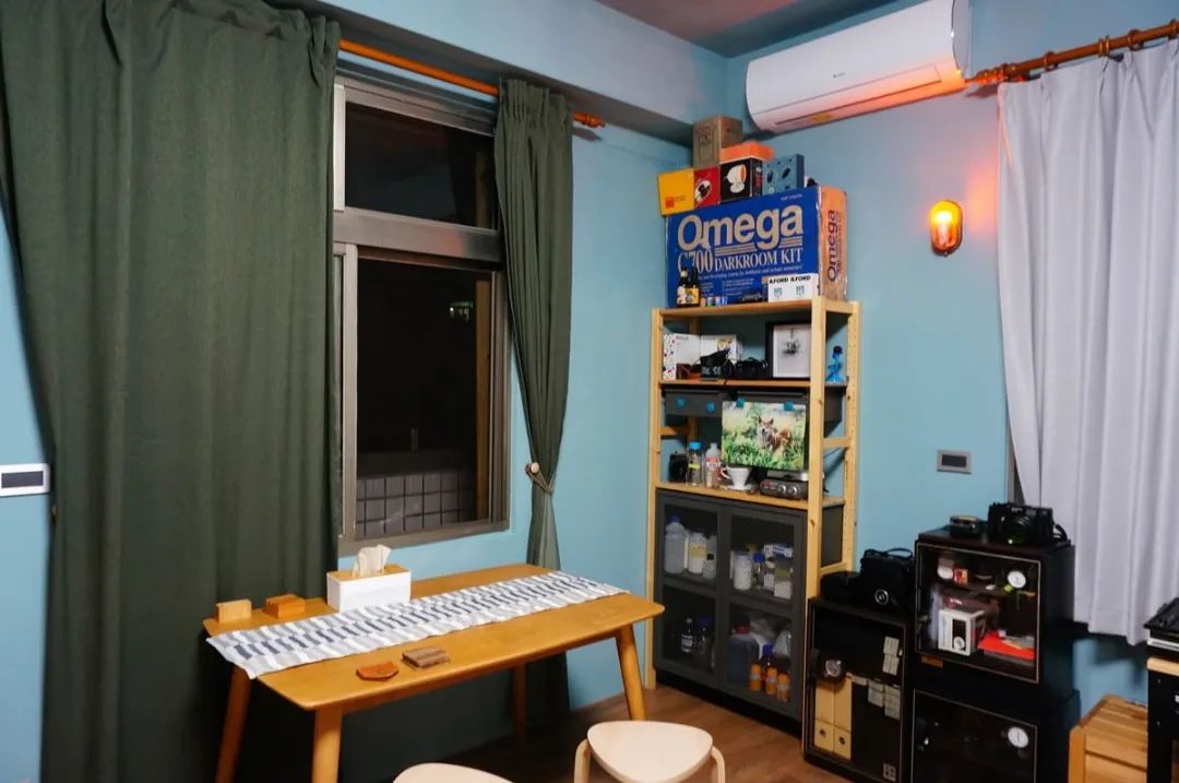 神老公改造！20年老屋变身清新婚房，DIY翻浴室、还有超美工作室