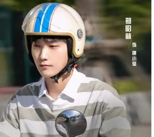 这部影片云集三大顶流明星，并有众多青年明星加盟，有喜欢的吗？