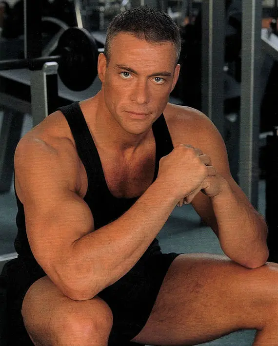 充满力量感的尚格云顿，始终是很多人心中最劲爆的动作巨星