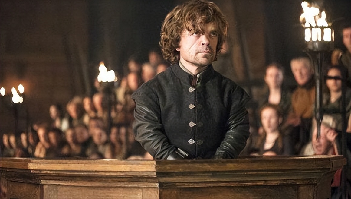 瑟曦才是《权游》的女一号吧，故事都在围绕关于她的三个预言展开