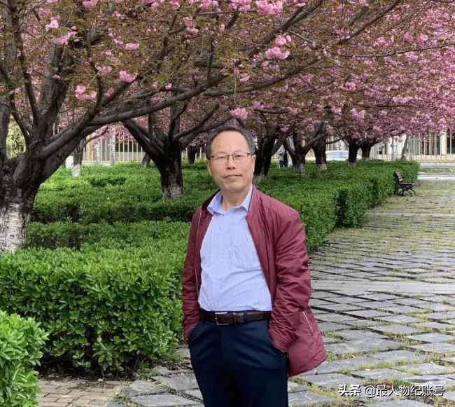 回顾药家鑫案：大学生驾车撞人刺死伤者，原生家庭的教育值得深思