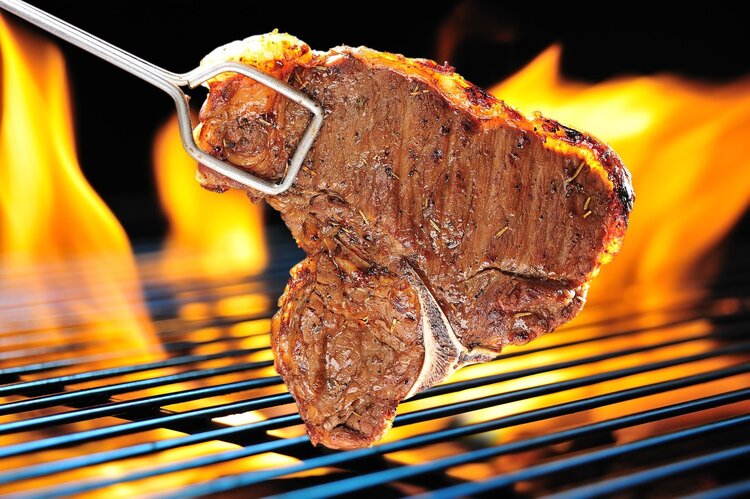 人老了就得少吃肉？人到老年应该吃什么肉？4个问题，不妨了解下