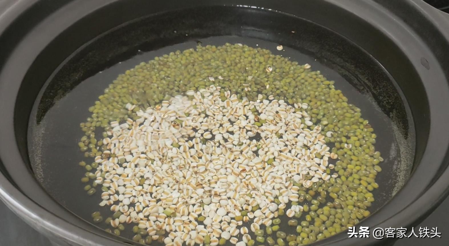 夏季喝汤？广东人最讲究，手把手教你一锅解暑靓汤，营养好喝简单