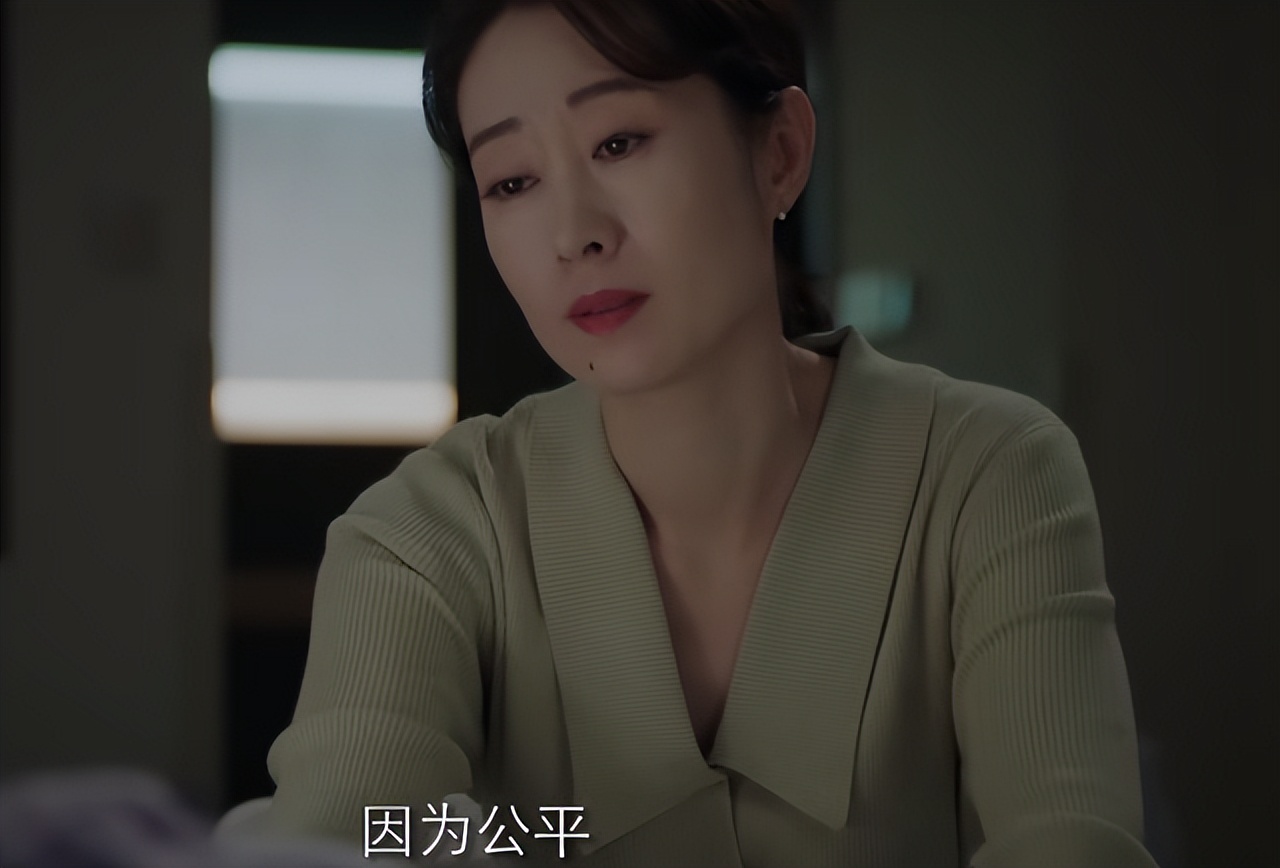 《女士的法则》今晚央八开播，比起拼收视，我更关注三大核心看点