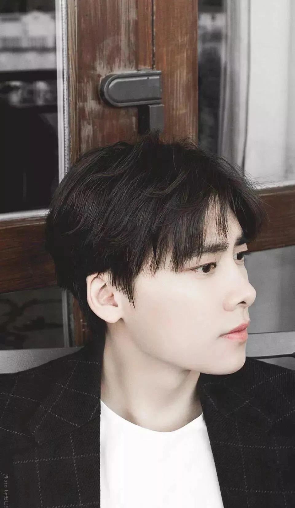 娱乐八卦:王一博,肖战,毛晓彤,李易峰,任嘉伦,王心凌,杨紫