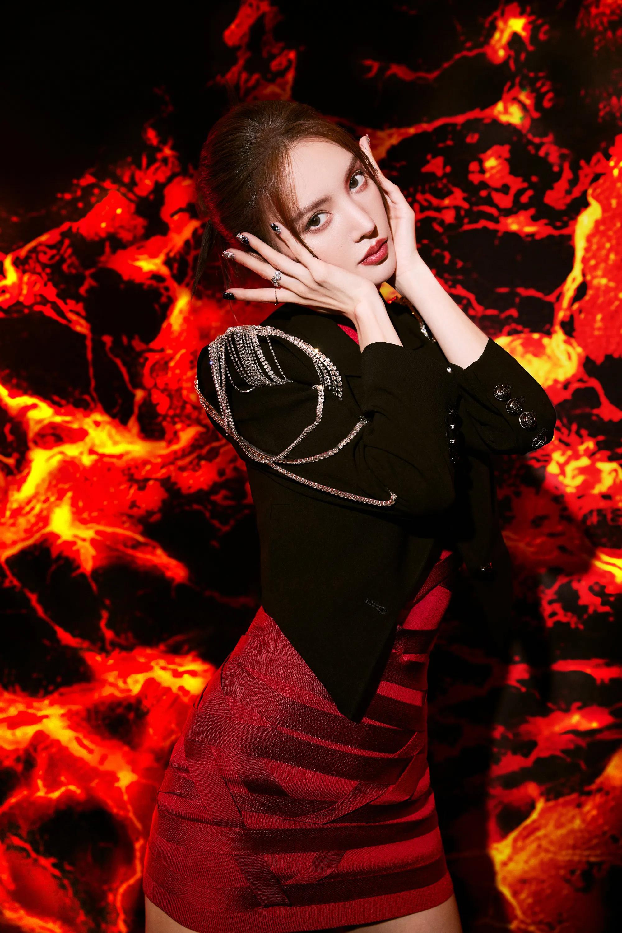 金晨炙热火焰大片