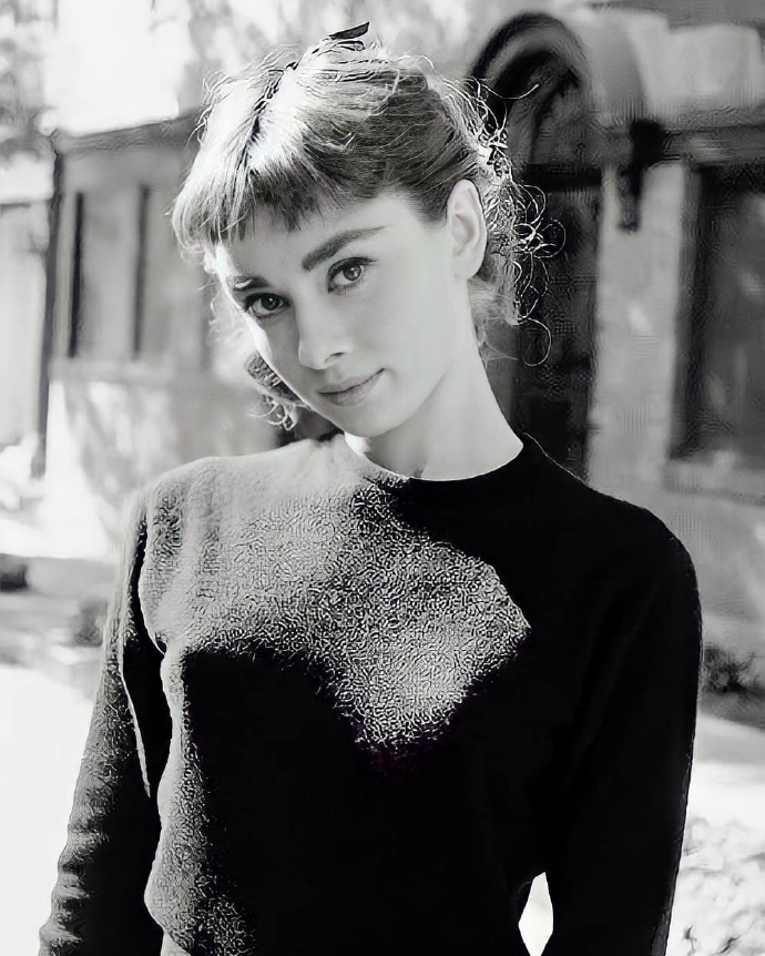 奥黛丽赫本到刘嘉玲再到中戏200年校花曾黎 奥伦纳素绝对不简单