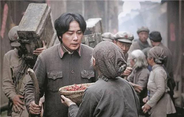 抗战剧《滹沱儿女》今晚央八重播，于震王力可主演，10位实力派