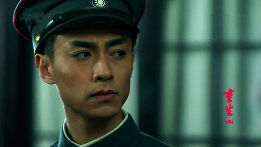 青年周恩来别硬演，朱亚文印象深，陈坤黄晓明不沾边，靳东也一般