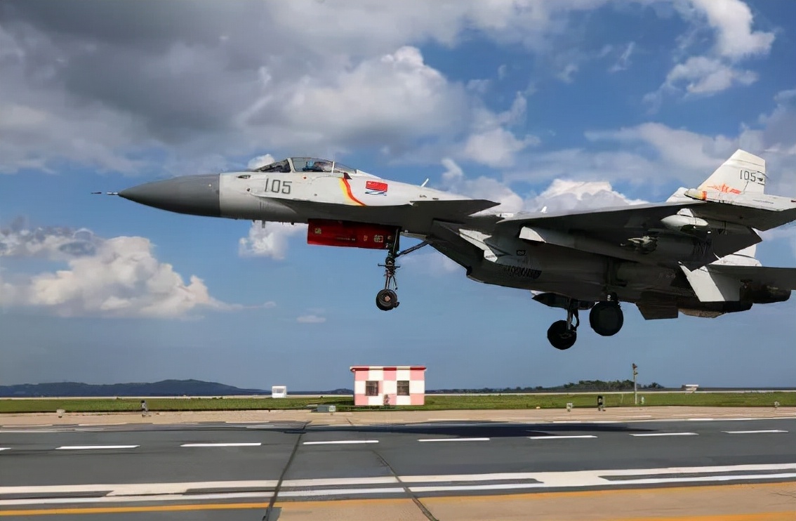 ����ֱ��˸����У������ͼ�15�ع�6��Ľ����ֲ�8��ǰ����ź�