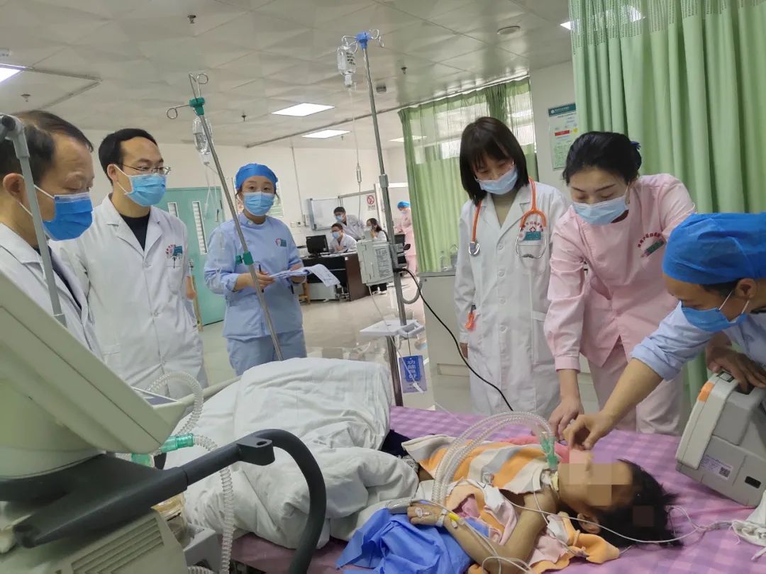 渭南市妇幼保健院成功救治一呼吸心跳暂停的危重患儿