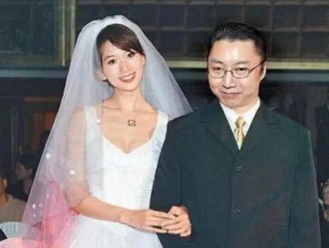 “宅男女神”林志玲的汹涌斩男记：富豪、顶流、太子爷…日本舞者