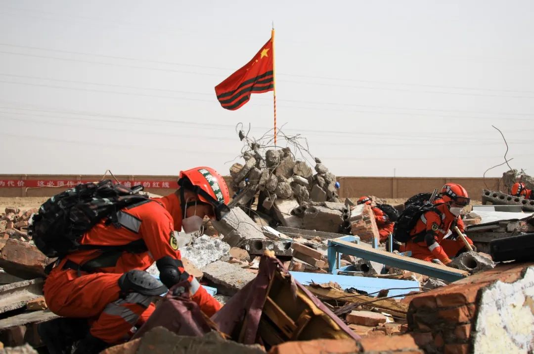 侯<a href=http://www.cngansu.cn/news/ target=_blank class=infotextkey></a>ܶӽ֧ӣ512حּ ʱ׼