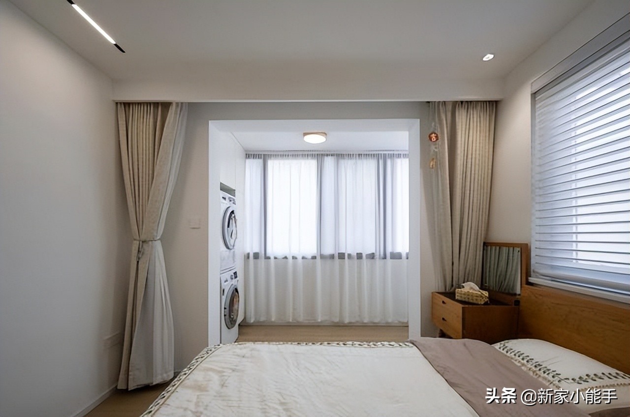 64平新房，地面铺木地板，做开放式厨房，全屋无主灯设计很喜欢