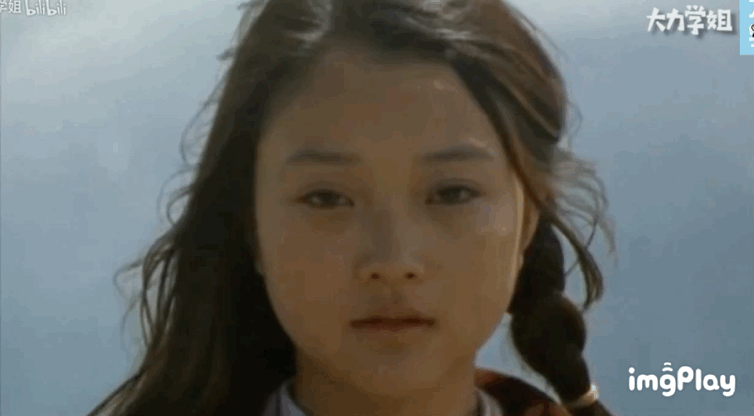 黄磊为女儿进圈铺路？黄多多配音拍戏演话剧，但总是少了点灵气？