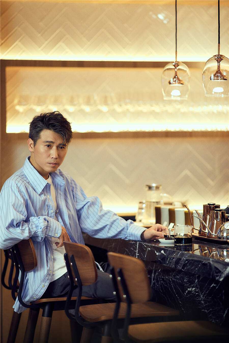 视觉盛宴!10位西北男明星,个个是棱角分明,浓眉大眼的硬汉帅哥