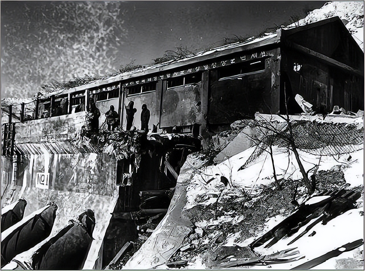 志愿军合围长津湖，6天之内3次炸毁水门桥，美军为何还能逃出生天